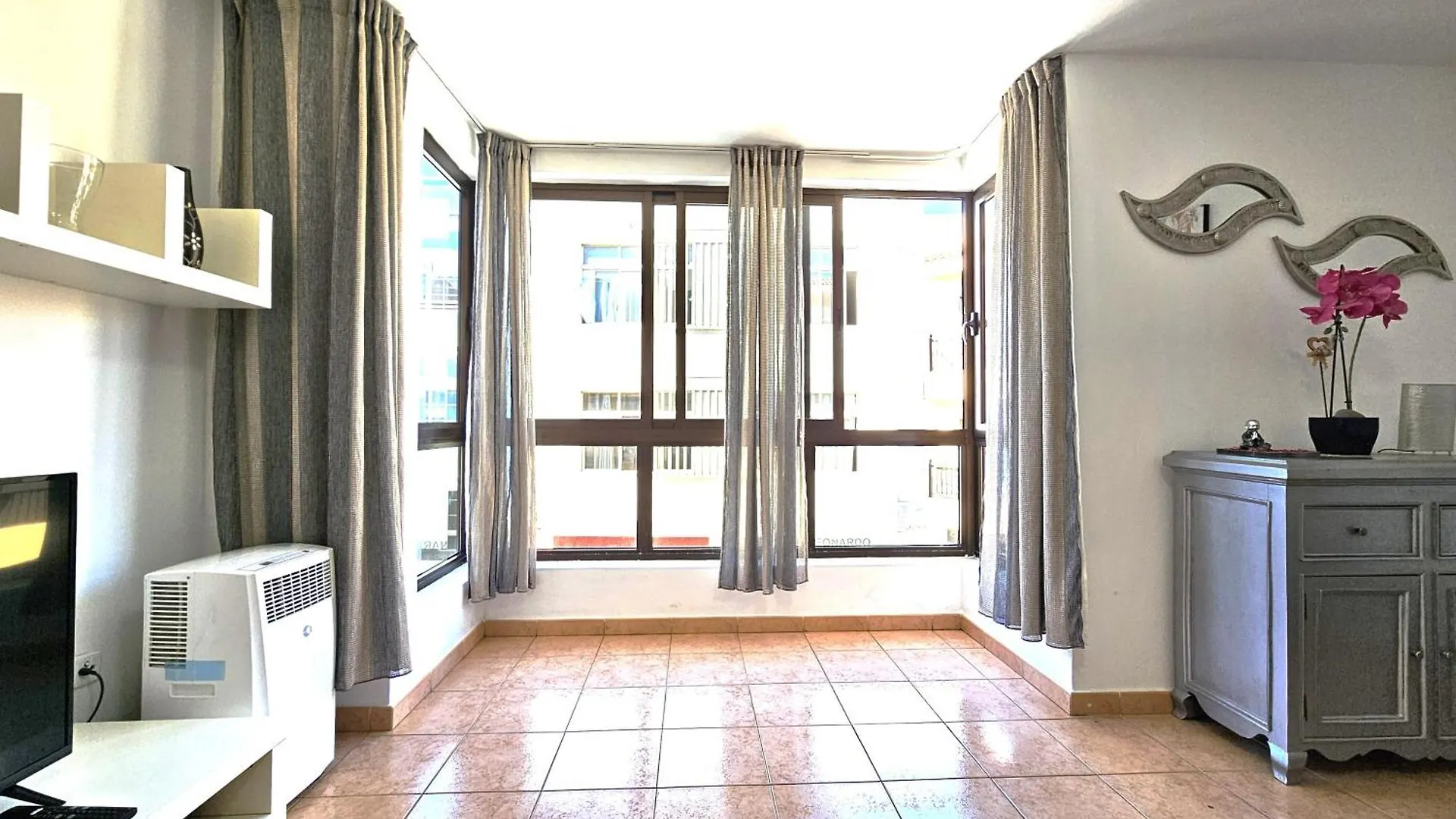 Adas Home, Los Abrigos, Wifi And Near The Beach Spanien
